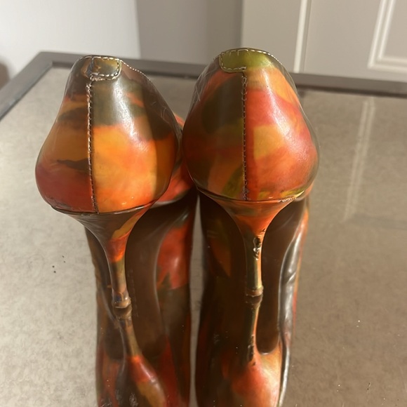BCBG Multi Color Heels - Picture 3 of 3